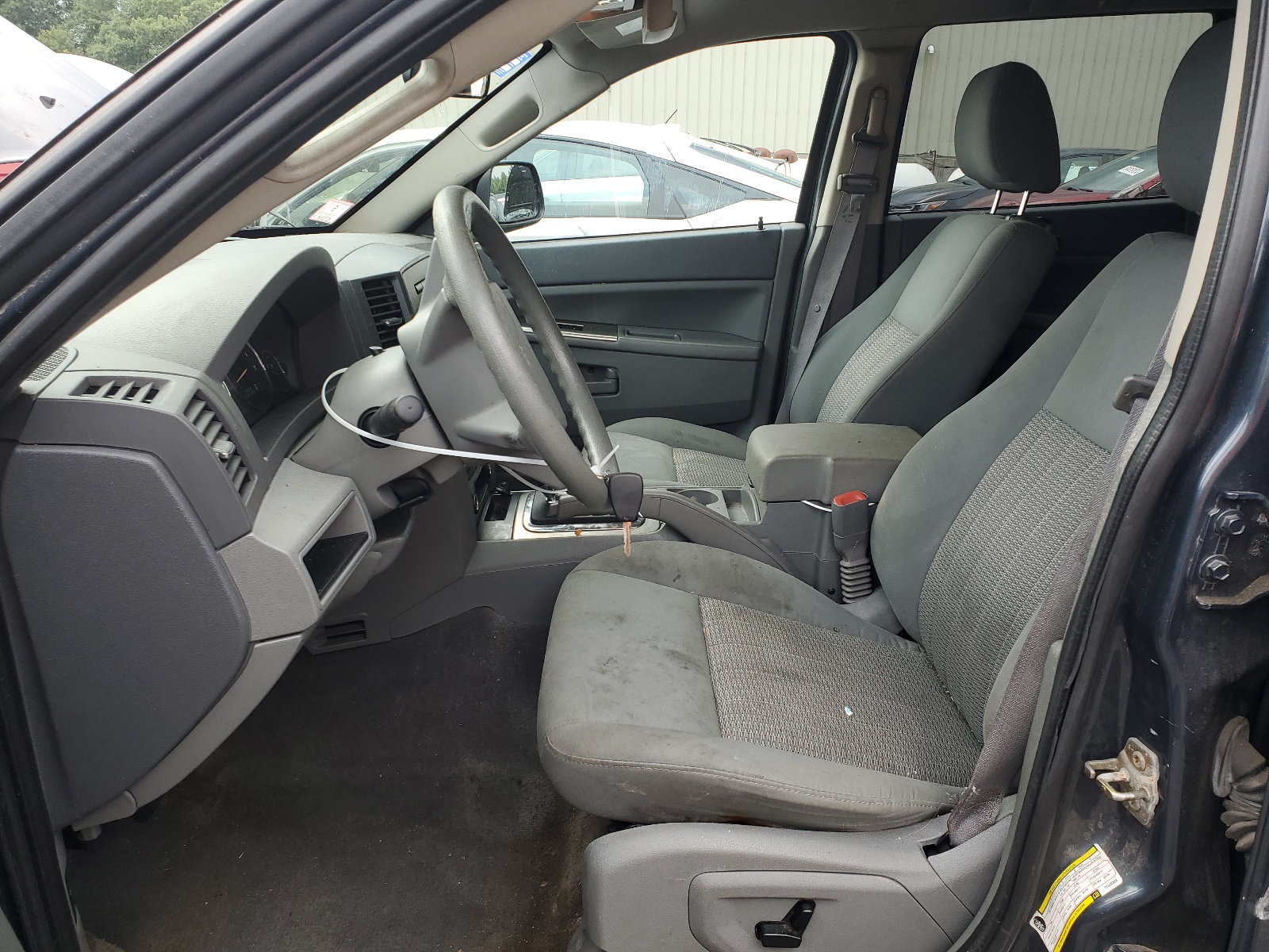 1J8GR48K37C500396 2007 Jeep Grand Cherokee Laredo