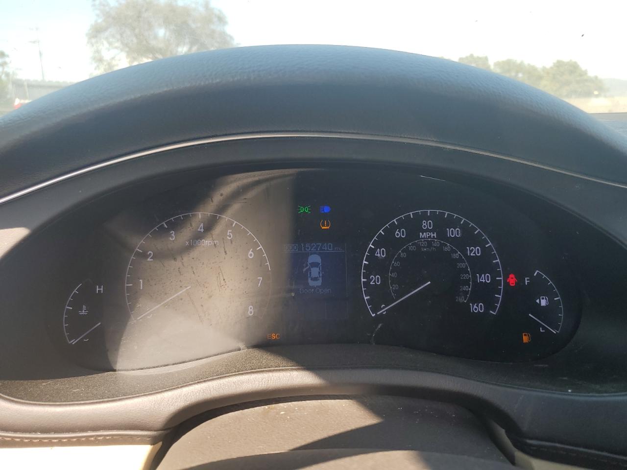 2014 Hyundai Genesis 3.8L VIN: KMHGC4DD2EU260261 Lot: 68700505