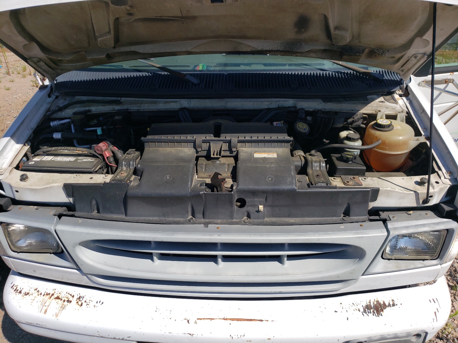 1FDWE35F42HB11452 2002 Ford Econoline E350 Super Duty Cutaway Van