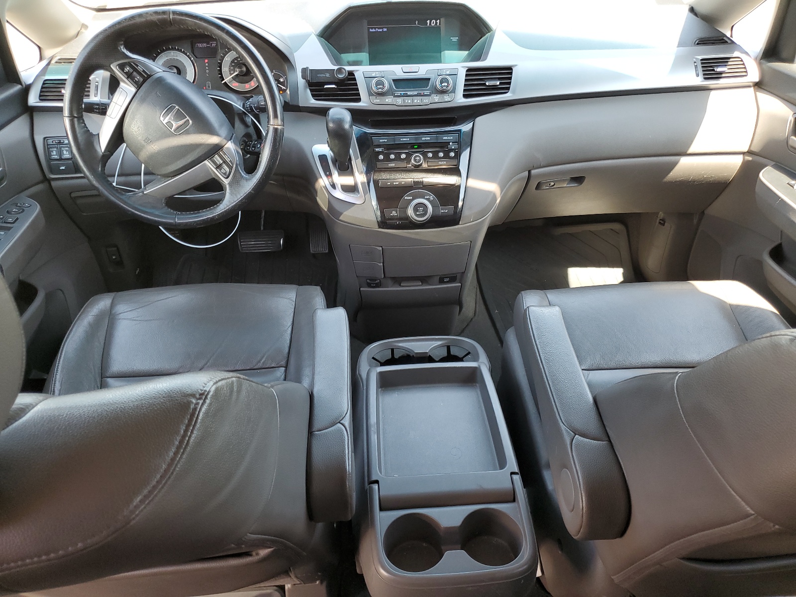 5FNRL5H61BB079879 2011 Honda Odyssey Exl