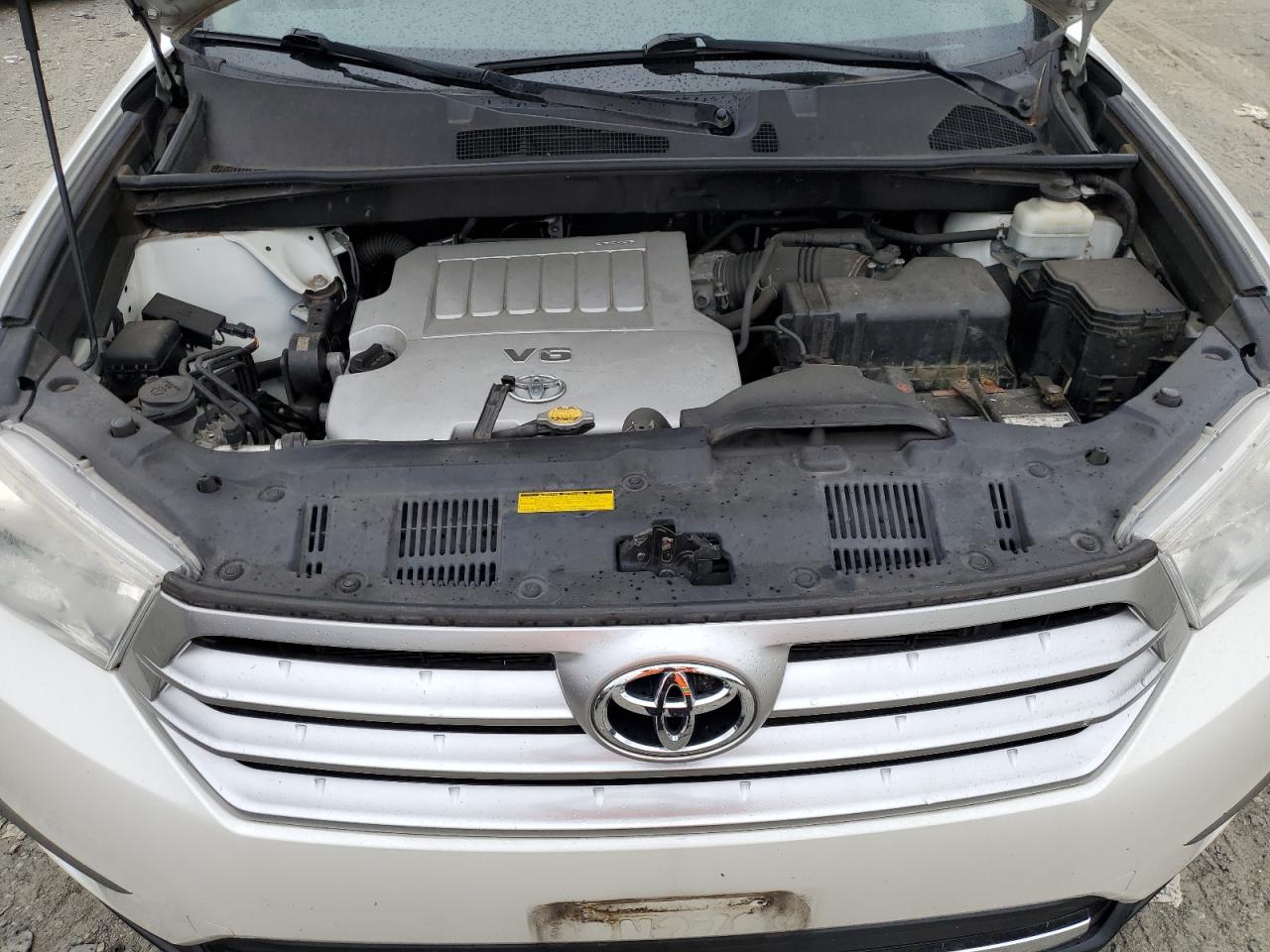 2012 Toyota Highlander Base VIN: 5TDBK3EH1CS125528 Lot: 62998644