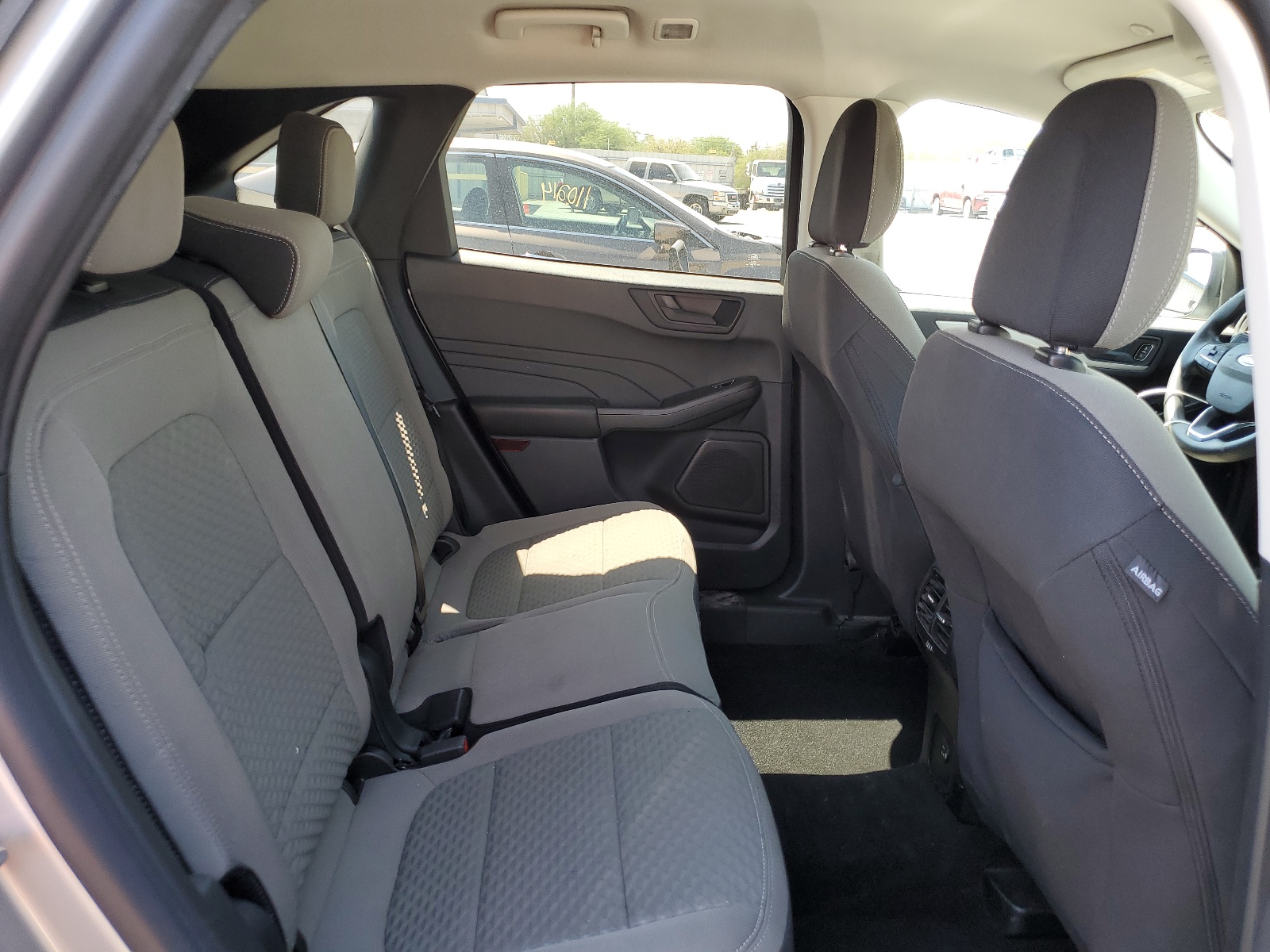 1FMCU0BZ5NUA02352 2022 Ford Escape Se