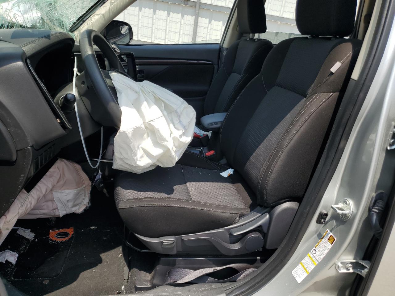 2020 Mitsubishi Outlander Es VIN: JA4AD2A31LZ017543 Lot: 61831564