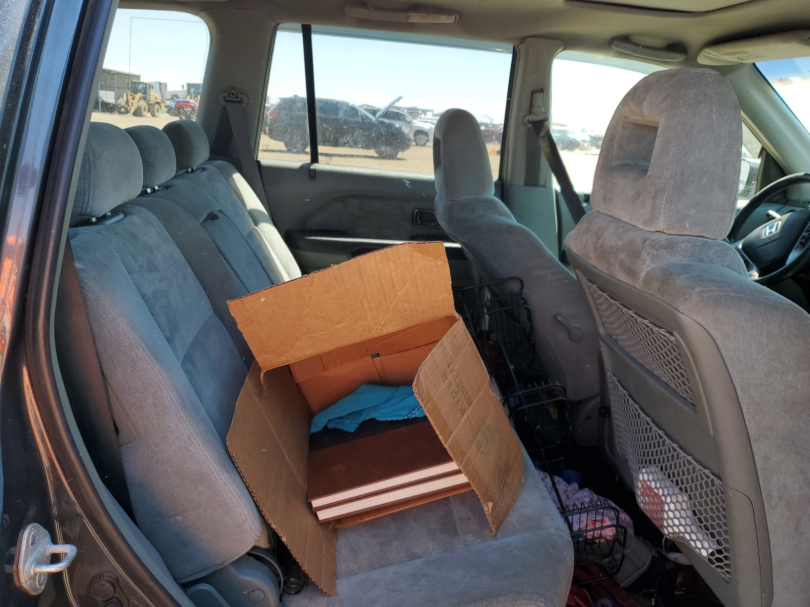 2HKYF18444H509841 2004 Honda Pilot Ex