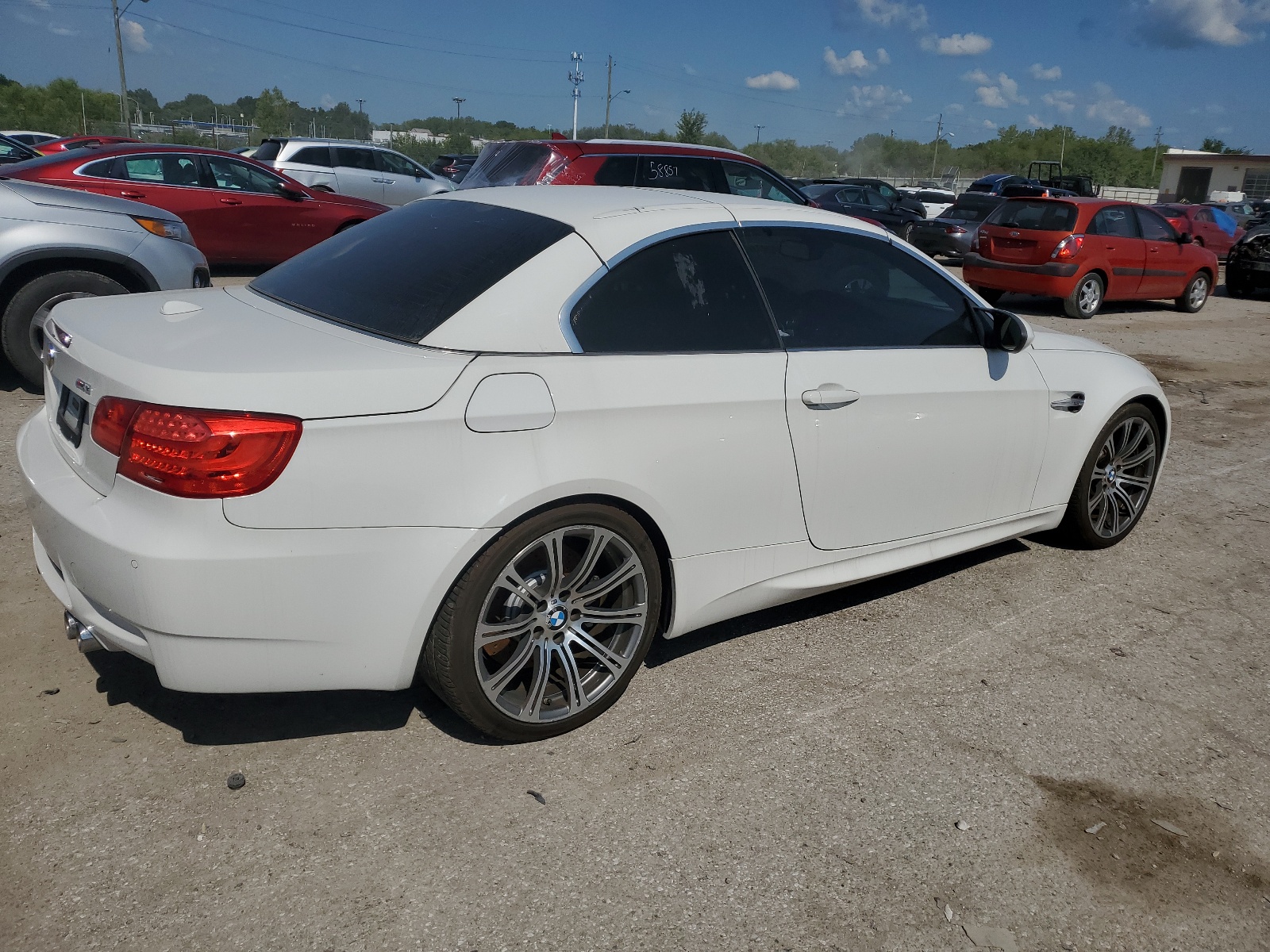 2012 BMW M3 vin: WBSDX9C58CE784663