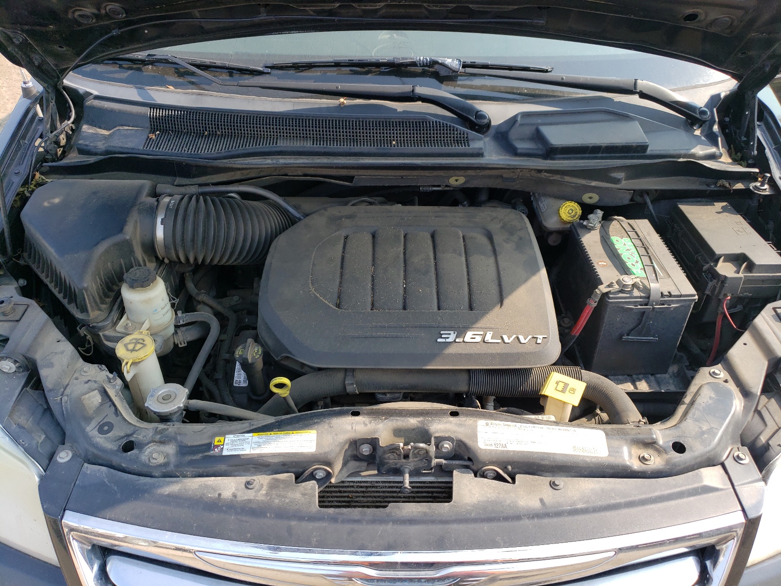 2A4RR5DG2BR747152 2011 Chrysler Town & Country Touring