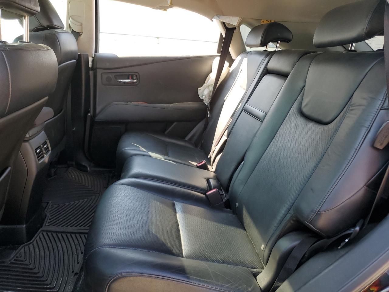 2010 Lexus RX - Image 11