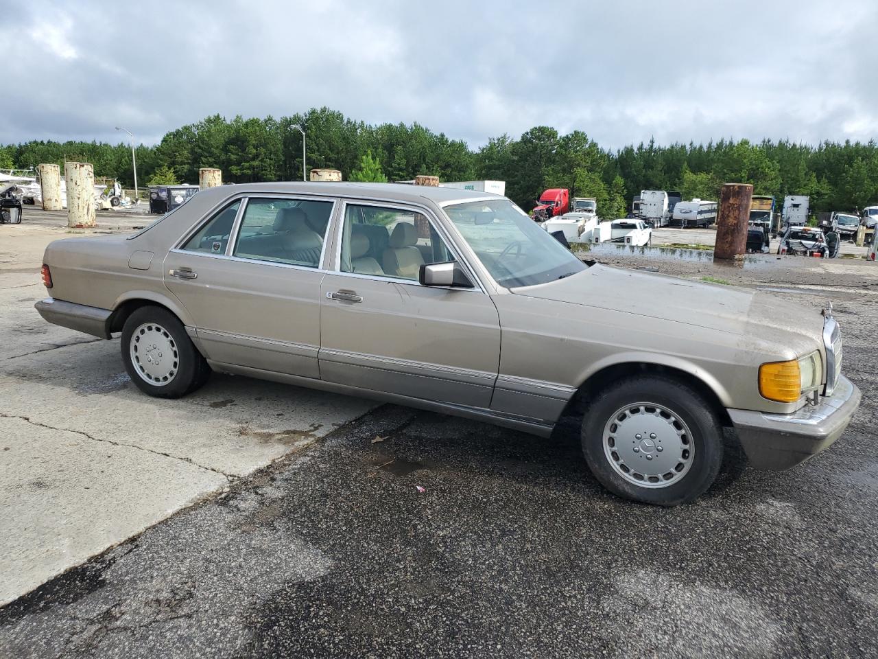 1988 Mercedes-Benz 420 Sel VIN: WDBCA35D8JA391352 Lot: 64883694