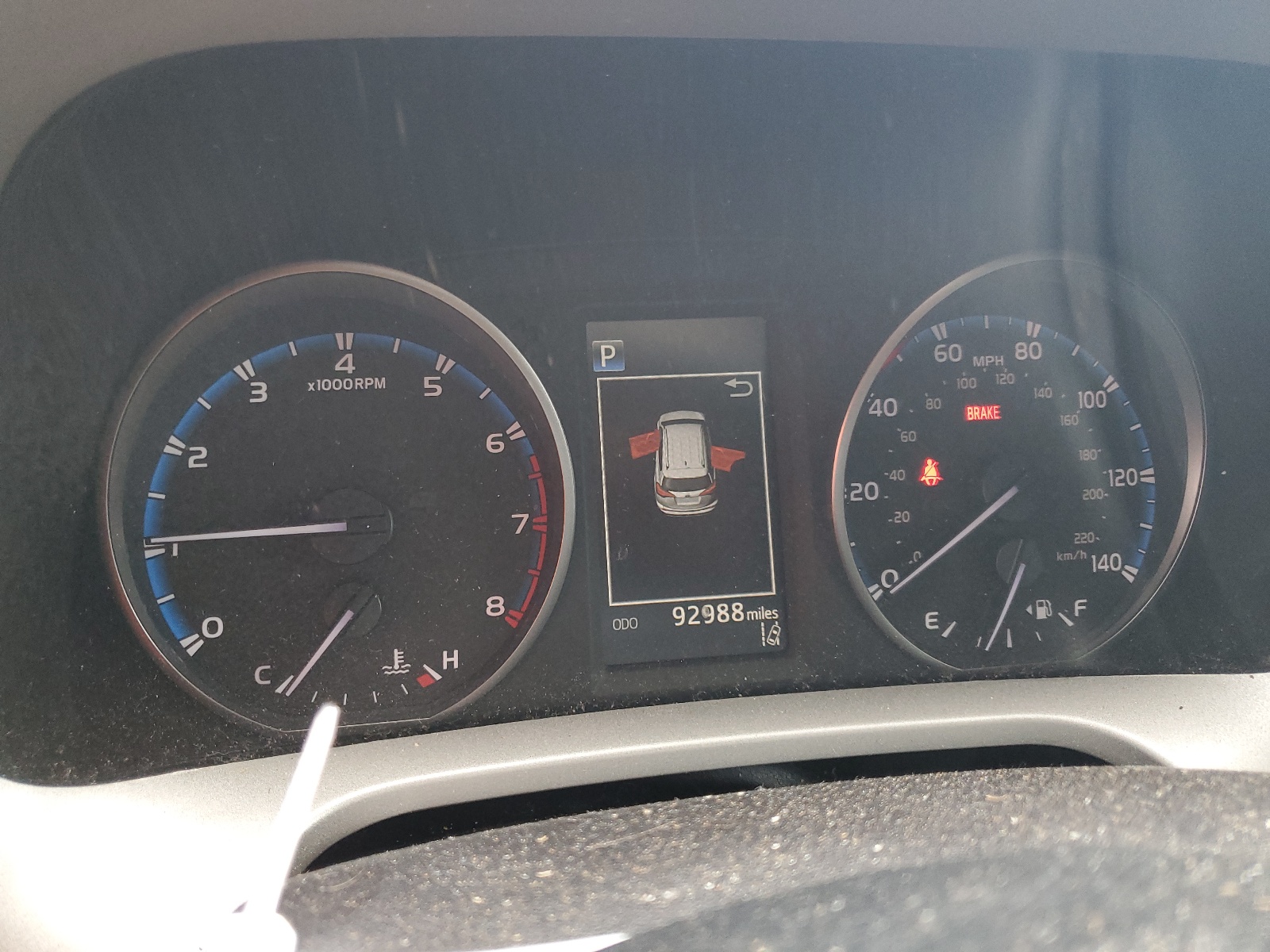 2T3ZFREV4JW444851 2018 Toyota Rav4 Le