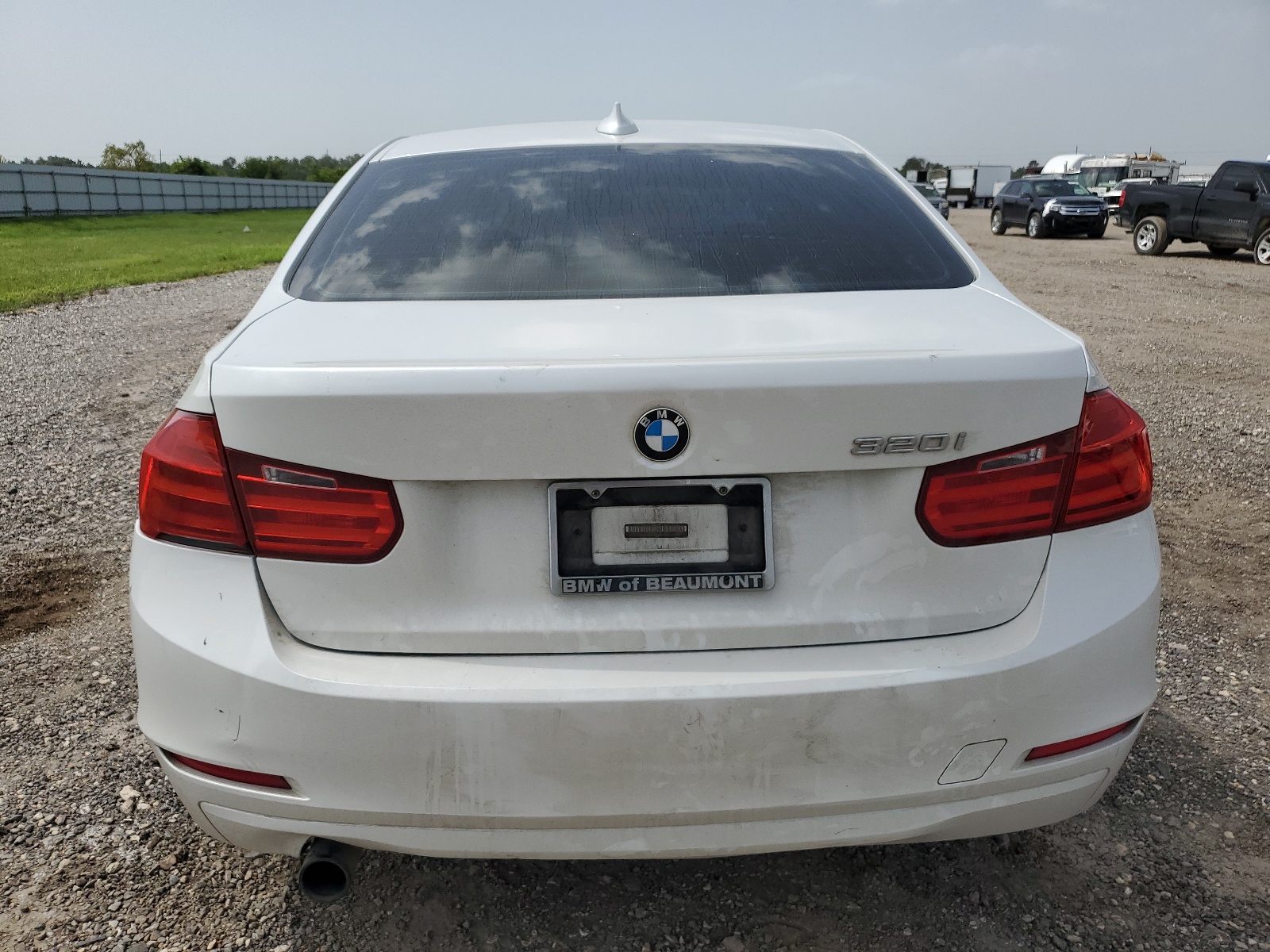 WBA3B1G58FNT04989 2015 BMW 320 I