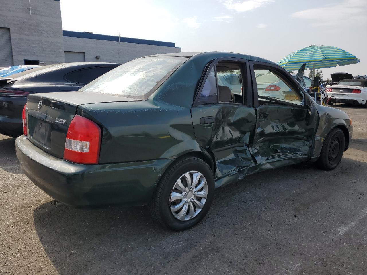 2000 Mazda Protege - Image 3