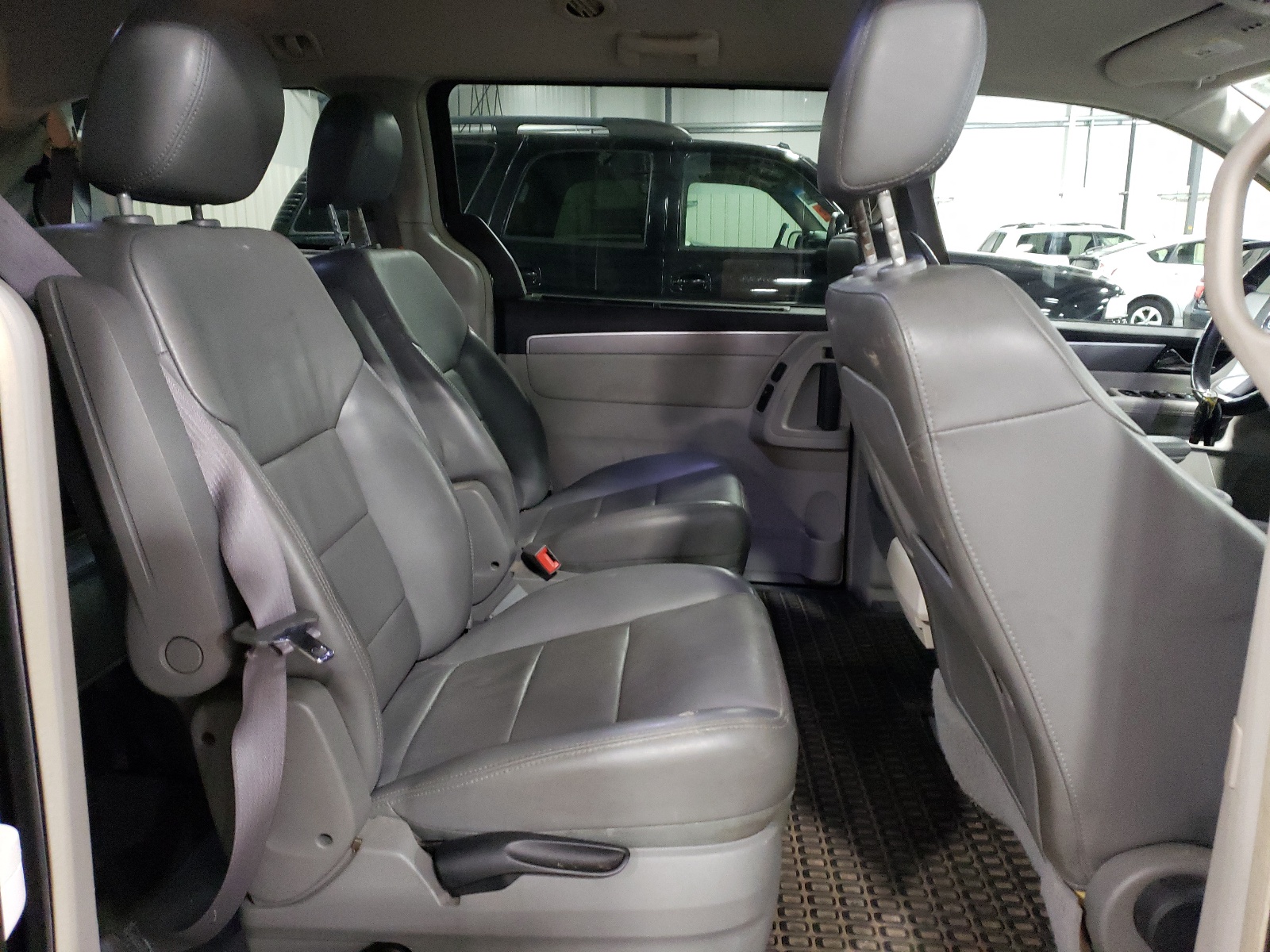 2V8HW54X29R595270 2009 Volkswagen Routan Sel