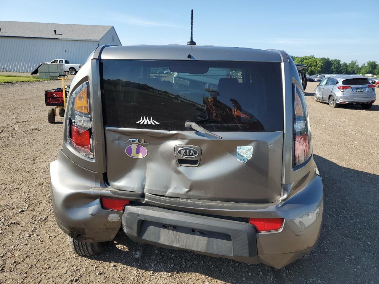 KNDJT2A26B7199797 2011 Kia Soul +