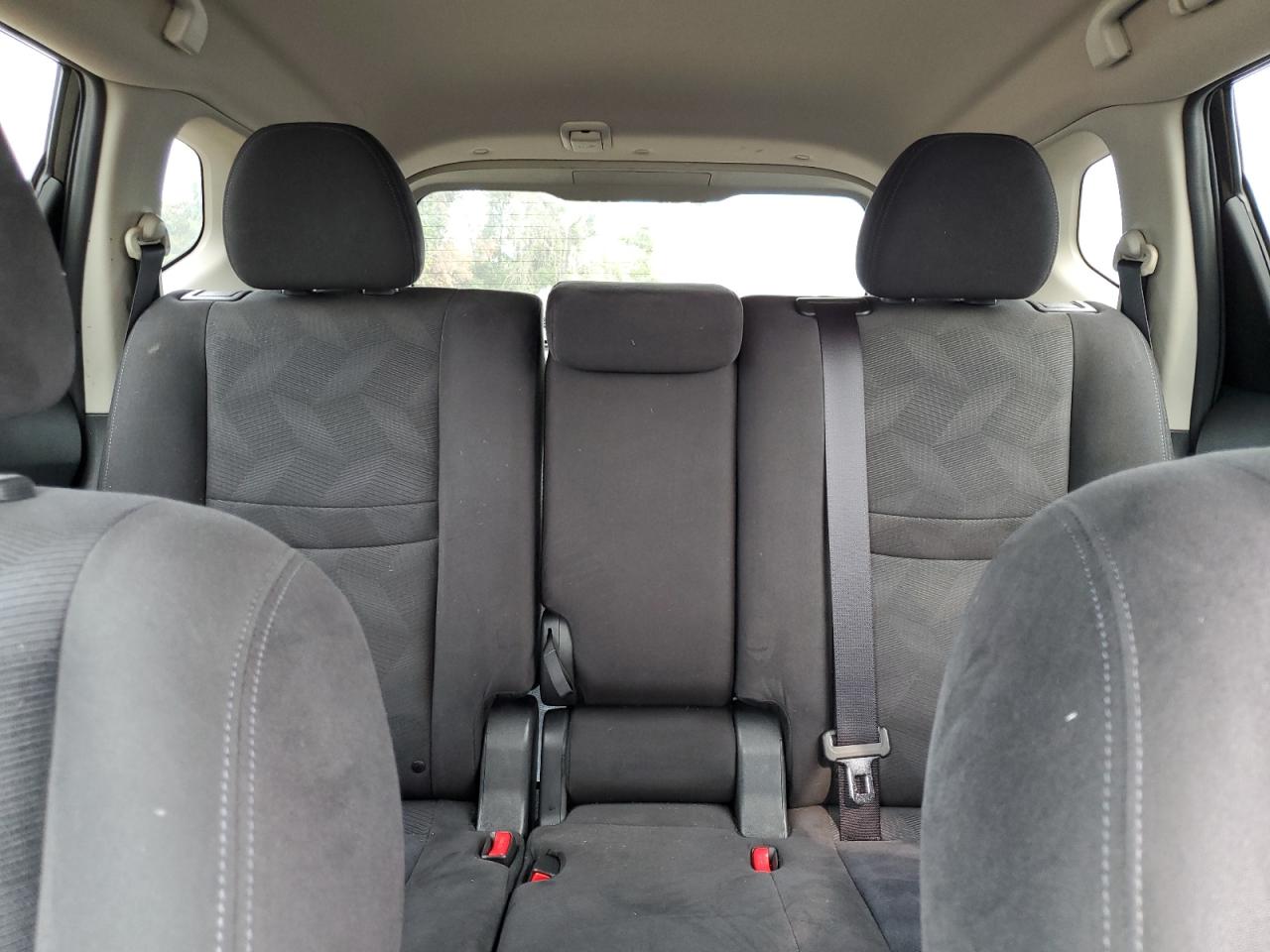 2015 Nissan Rogue S VIN: KNMAT2MV9FP506066 Lot: 64855244