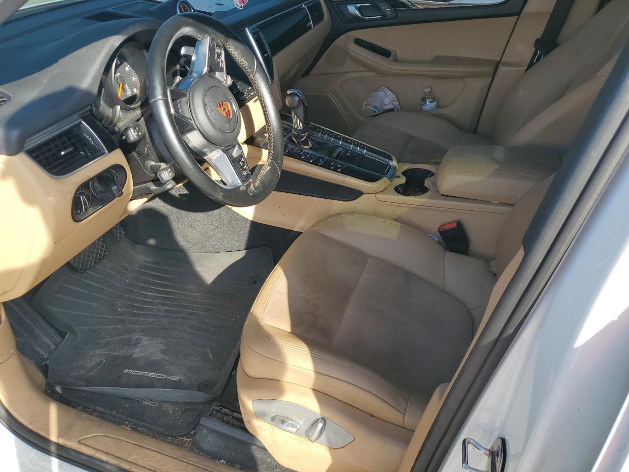 2017 Porsche Macan VIN: WP1AA2A50HLB05976 Lot: 65128914