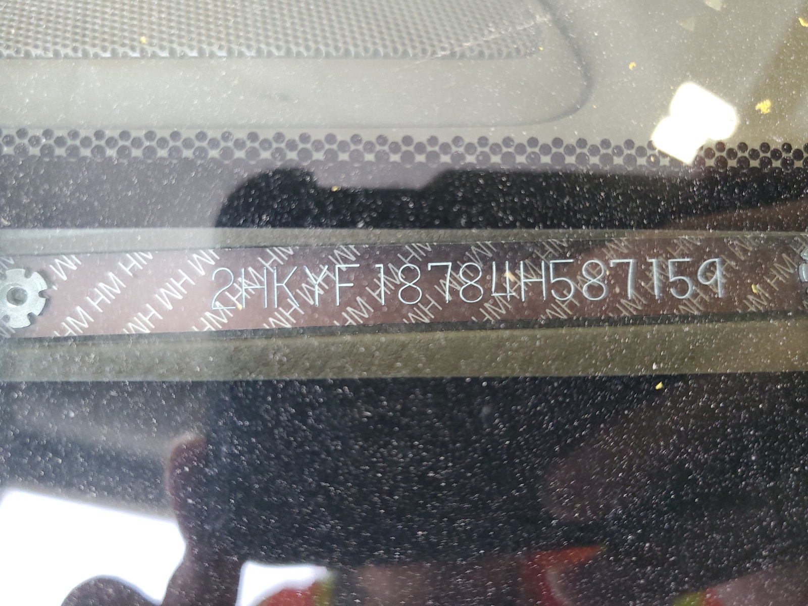 2HKYF18784H587159 2004 Honda Pilot Exl