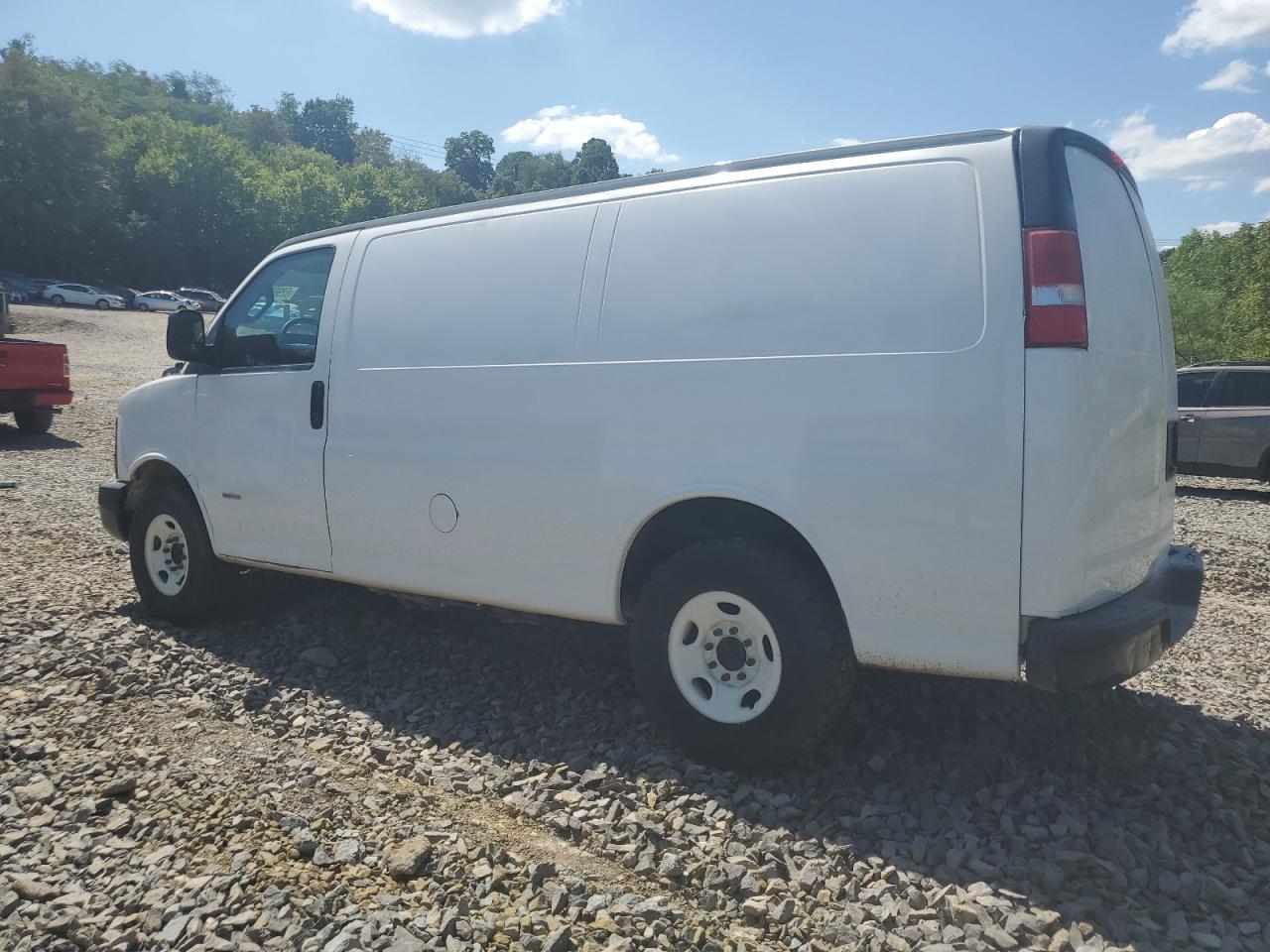 2017 Chevrolet Express - Image 2