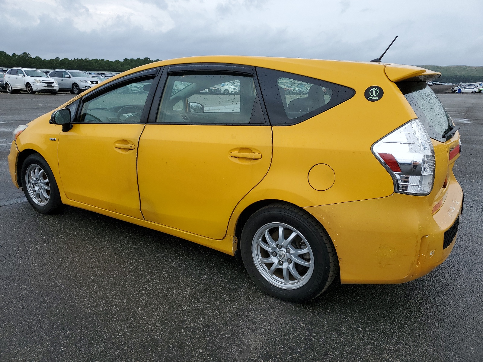 2014 Toyota Prius V vin: JTDZN3EUXEJ008209