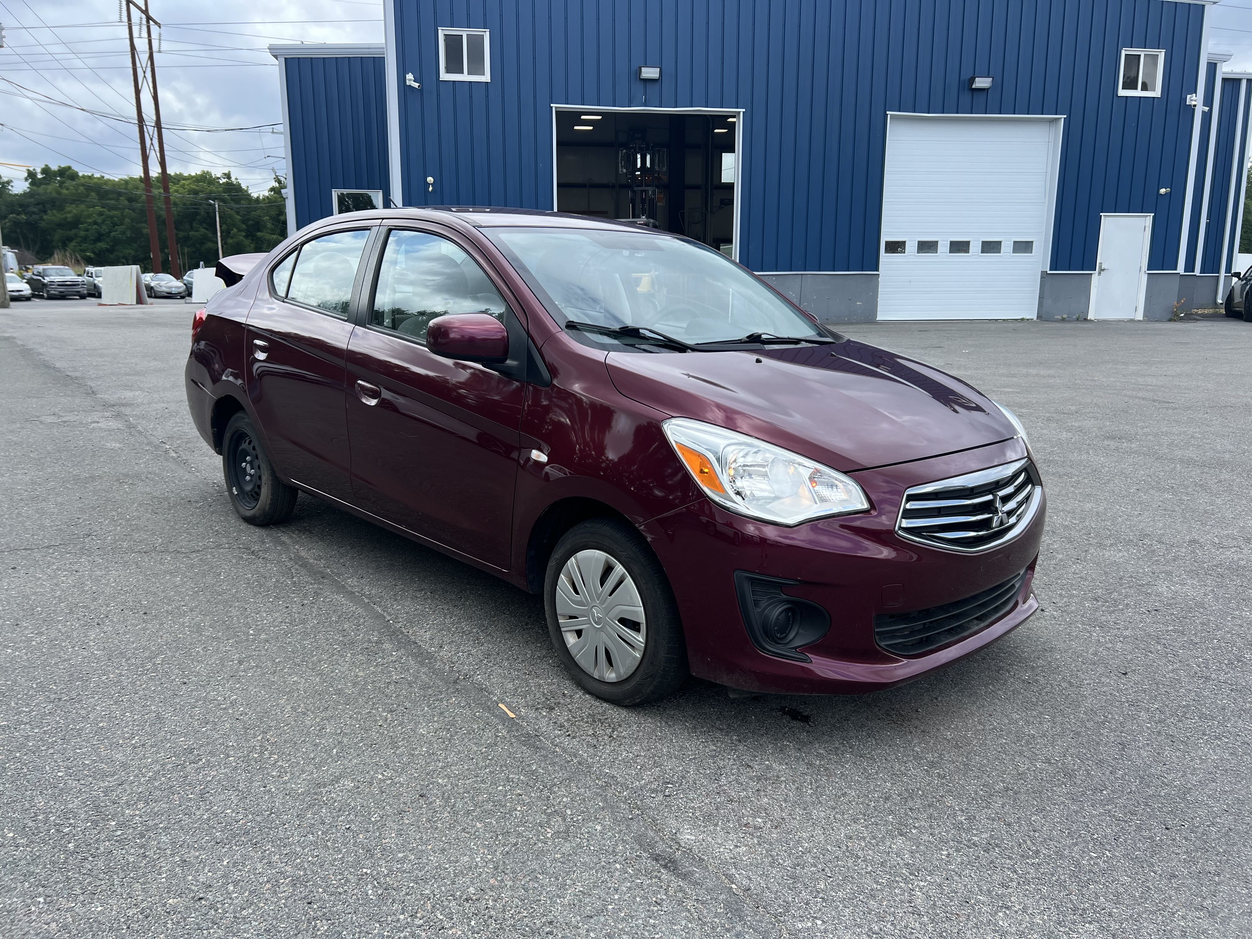 2018 Mitsubishi Mirage G4 Es vin: ML32F3FJ6JHF04229