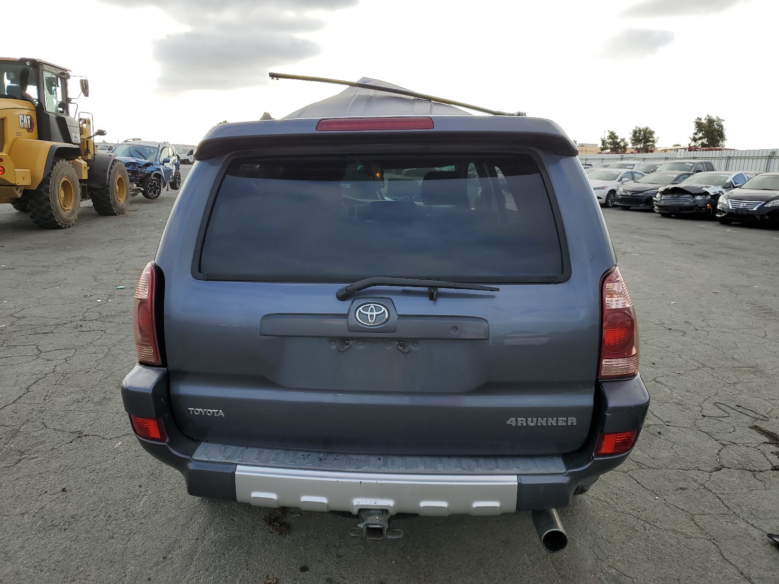 JTEBU14R740055364 2004 Toyota 4Runner Sr5