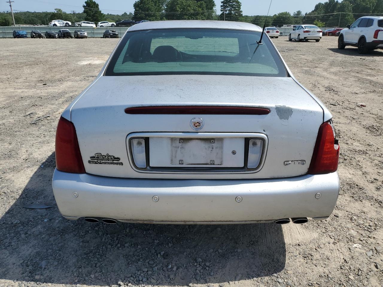 2002 Cadillac Deville Dts VIN: 1G6KF57972U100751 Lot: 65354074