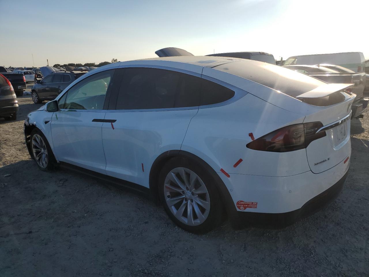 5YJXCAE2XJF117514 2018 TESLA MODEL X - Image 2