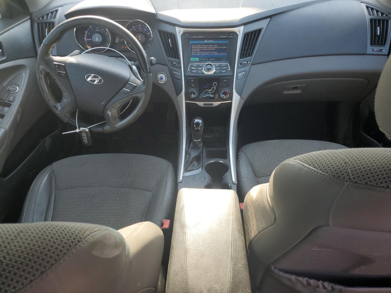 2011 Hyundai Sonata - Image 8