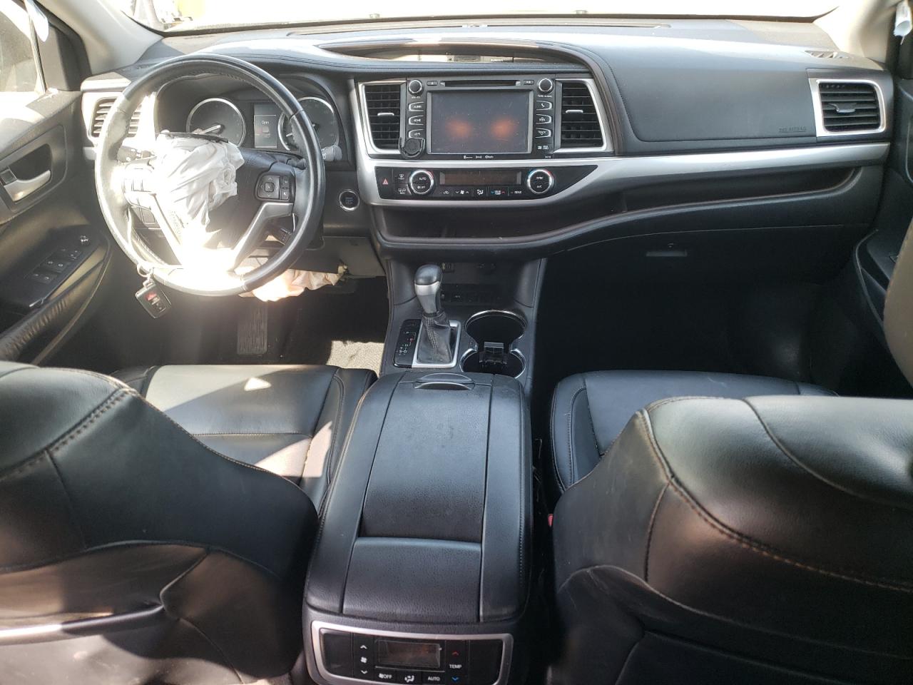 2016 Toyota Highlander Xle VIN: 5TDKKRFH1GS136228 Lot: 63485914