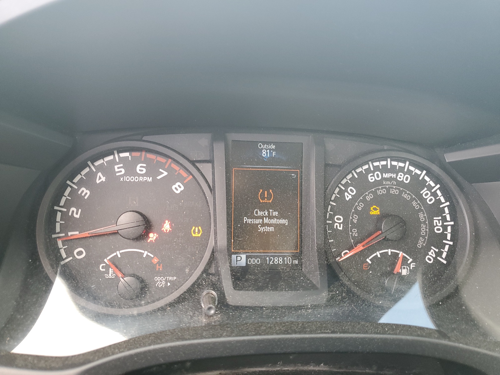 5TFRX5GN1JX117807 2018 Toyota Tacoma Access Cab