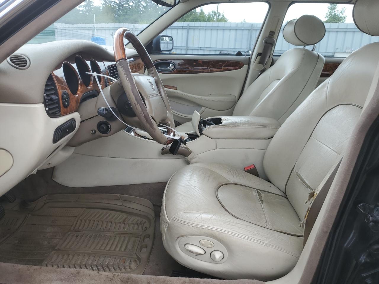 1998 Jaguar Vandenplas VIN: SAJKN6243WC834124 Lot: 62426344