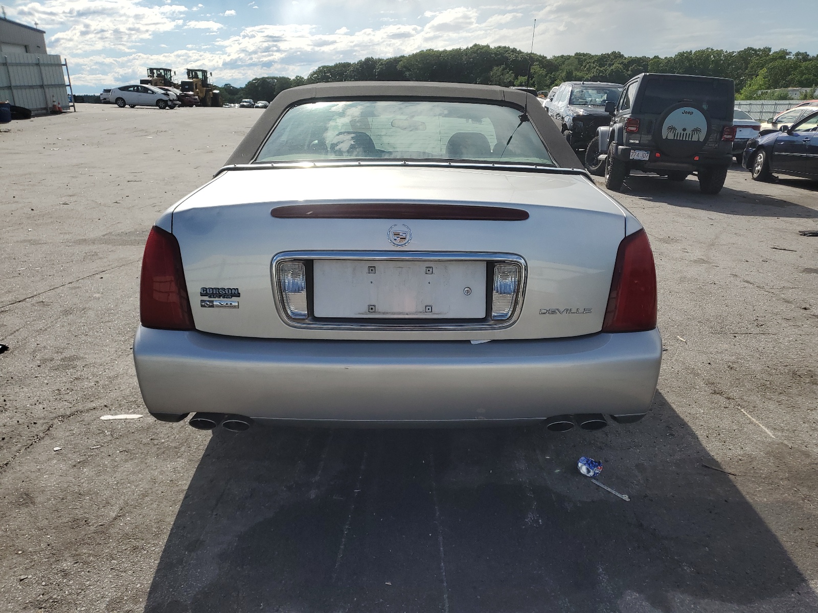 1G6KD54YX4U173956 2004 Cadillac Deville