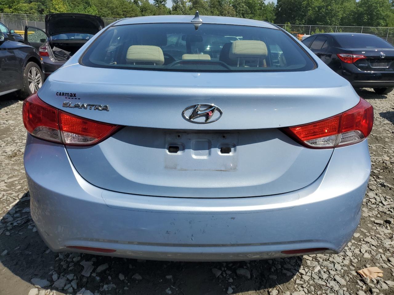 KMHDH4AE2DU529830 2013 Hyundai Elantra Gls