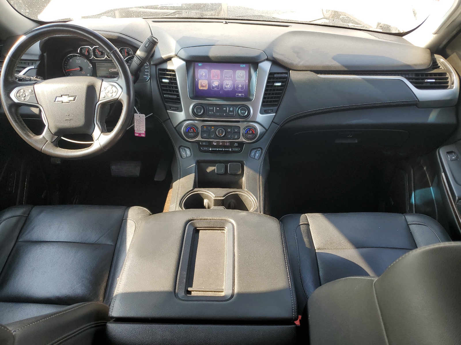 1GNSKBKC2JR243996 2018 Chevrolet Tahoe K1500 Lt