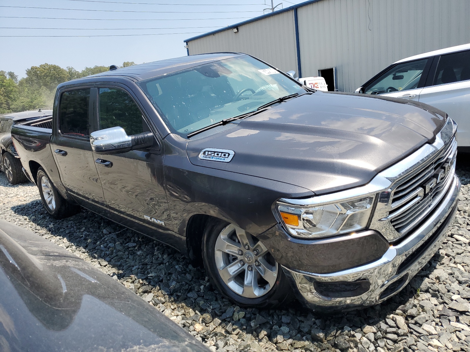 2024 Ram 1500 Laramie vin: 1C6SRFJT5RN206528