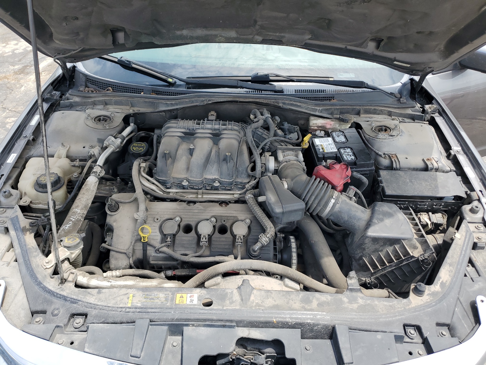 3FAHP0HG4BR122983 2011 Ford Fusion Se