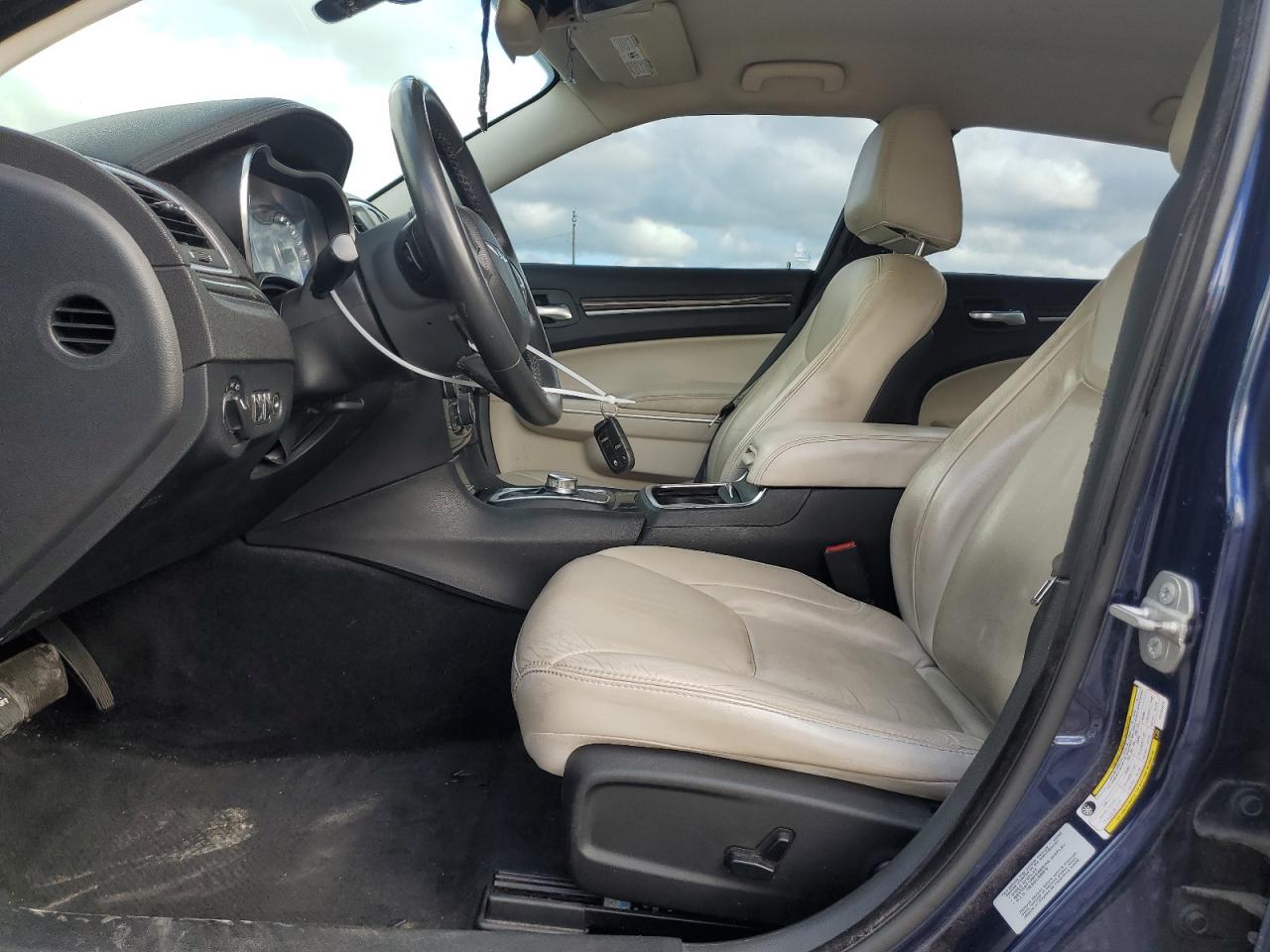 2015 Chrysler 300 Limited VIN: 2C3CCAAG8FH742872 Lot: 60562134