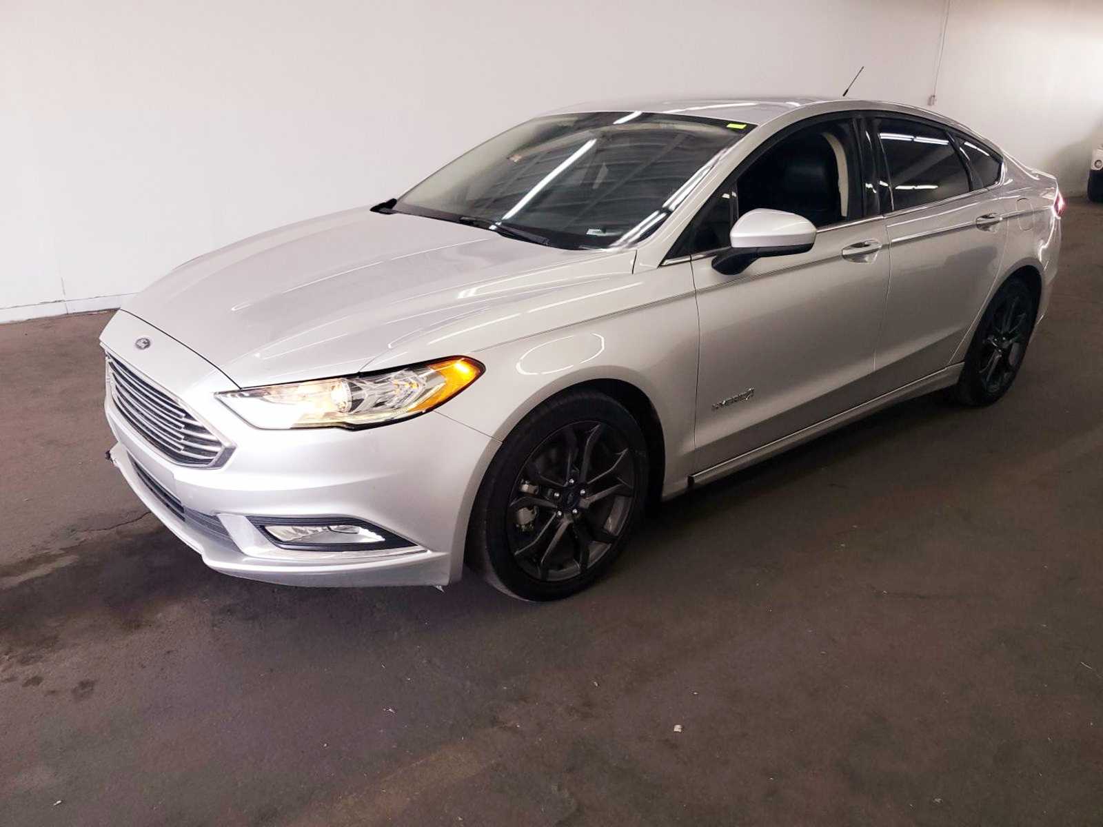 2018 Ford Fusion Se Hybrid vin: 3FA6P0LUXJR158891