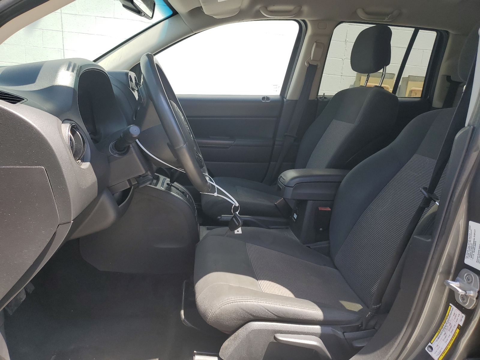 1C4NJCEB0CD677464 2012 Jeep Compass Latitude