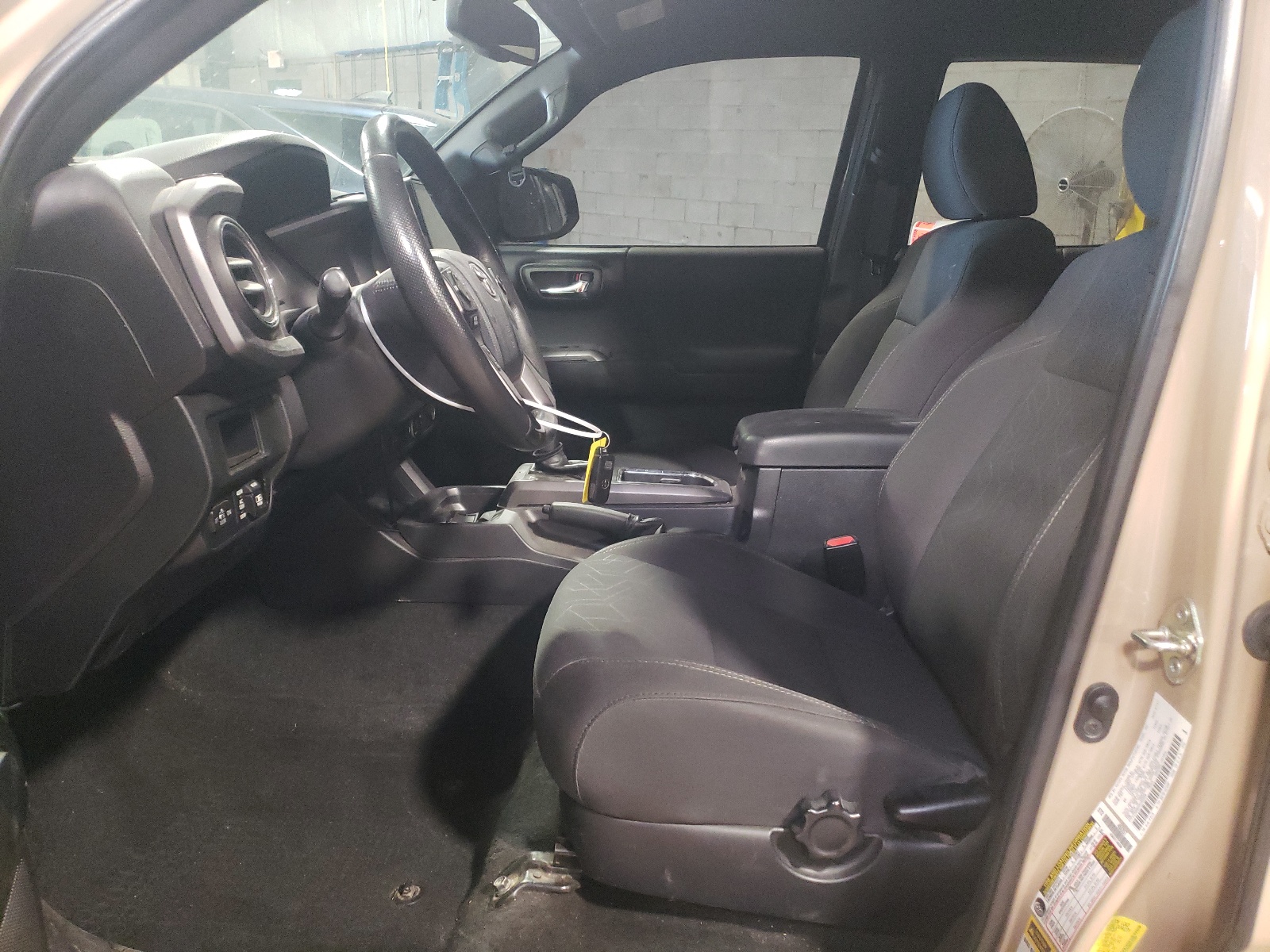 5TFCZ5AN6HX102884 2017 Toyota Tacoma Double Cab