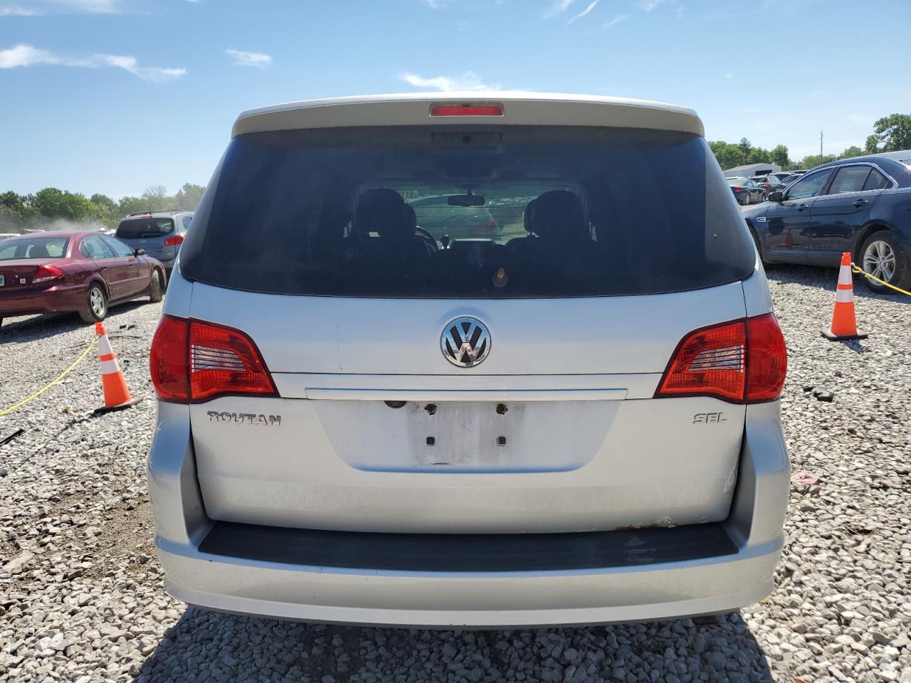 2009 Volkswagen Routan Sel Premium VIN: 2V8HW64X99R564023 Lot: 61139874