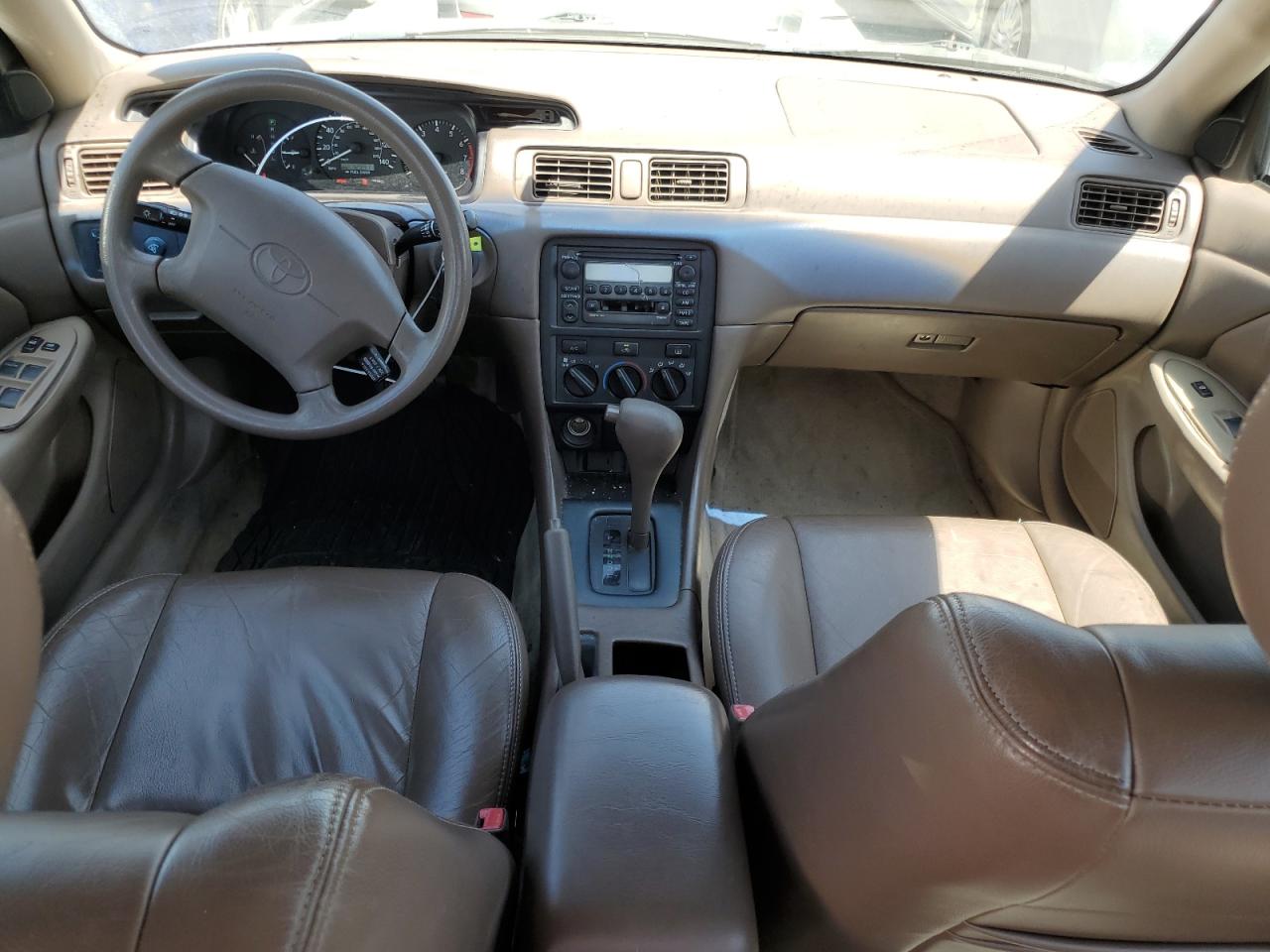 2000 Toyota Camry Ce VIN: 4T1BG22K2YU702982 Lot: 63923434