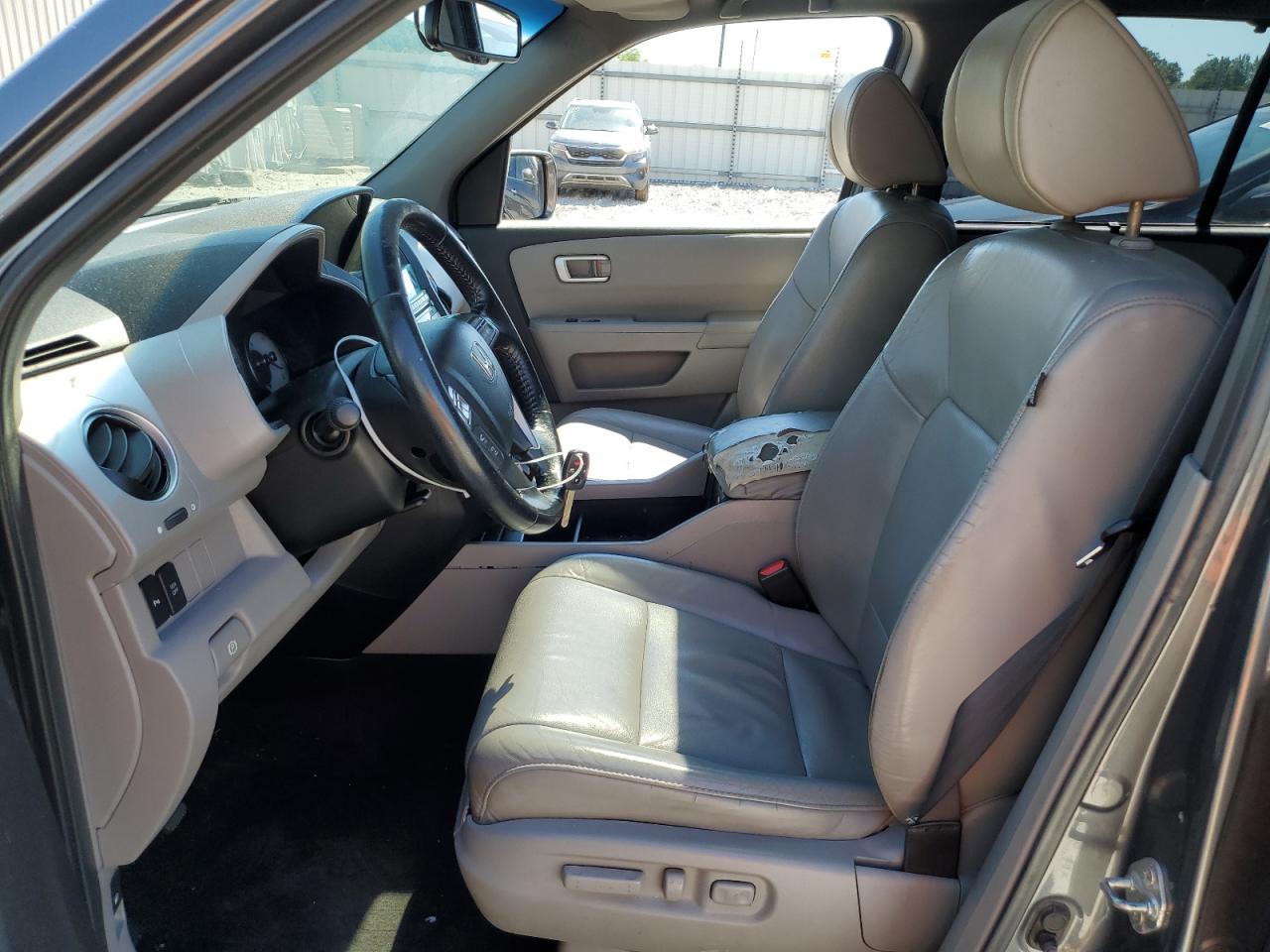 2010 Honda Pilot Touring VIN: 5FNYF4H88AB027887 Lot: 61683244