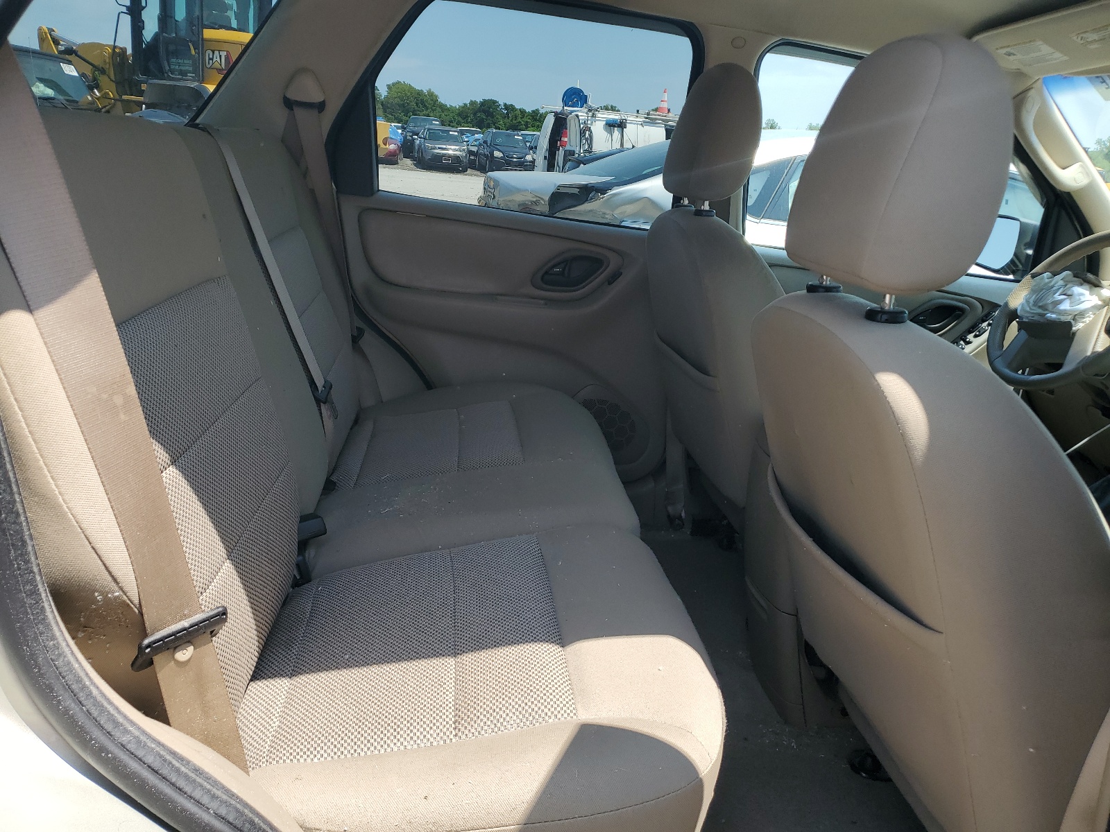 1FMYU03Z15KD75498 2005 Ford Escape Xlt