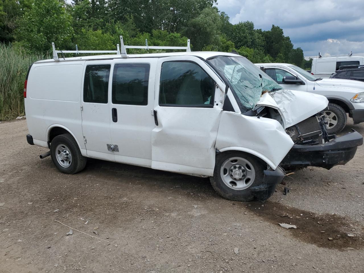 2016 Chevrolet Express G2500 VIN: 1GCWGAFF0G1166174 Lot: 61009054