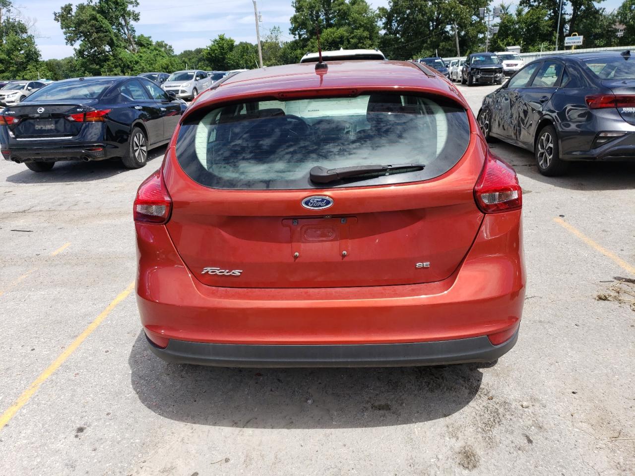 2018 Ford Focus Se VIN: 1FADP3K23JL320982 Lot: 61757654