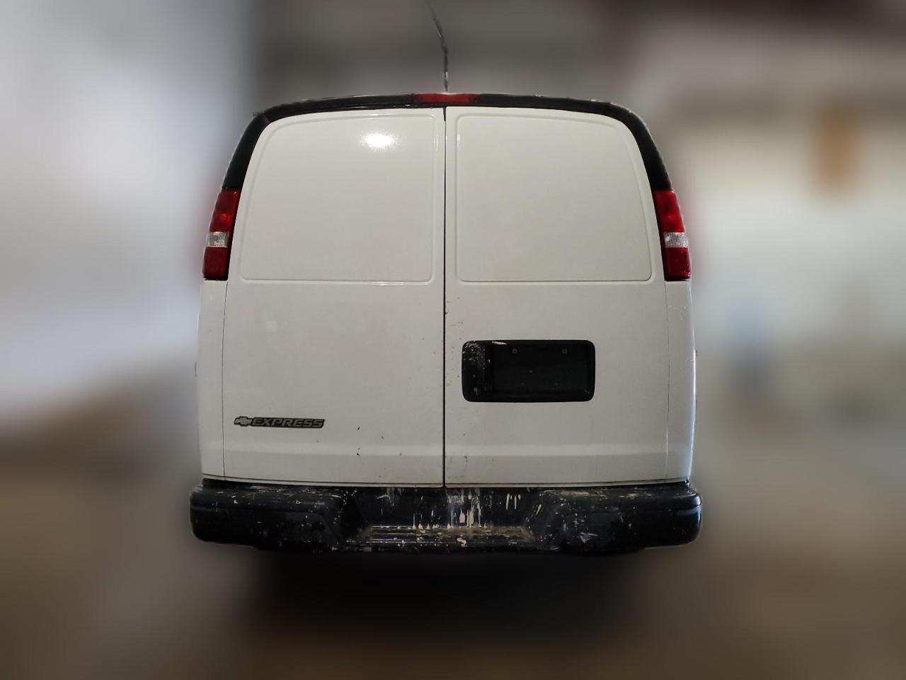 2018 Chevrolet Express G2500 VIN: 1GCWGAFP8J1184261 Lot: 64360474