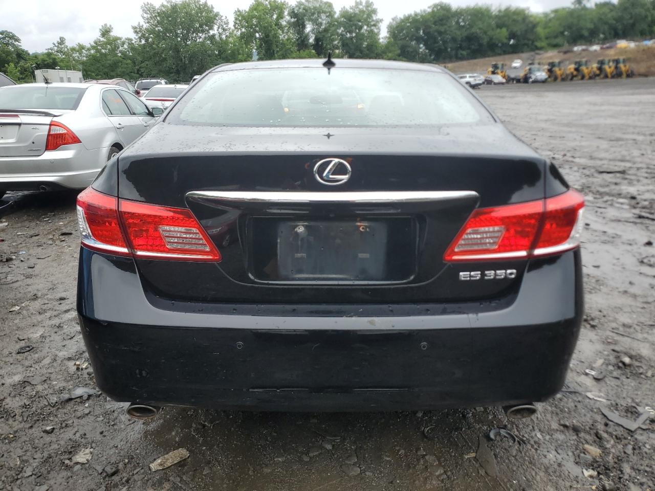 2011 Lexus Es 350 VIN: JTHBK1EG0B2425822 Lot: 63925174