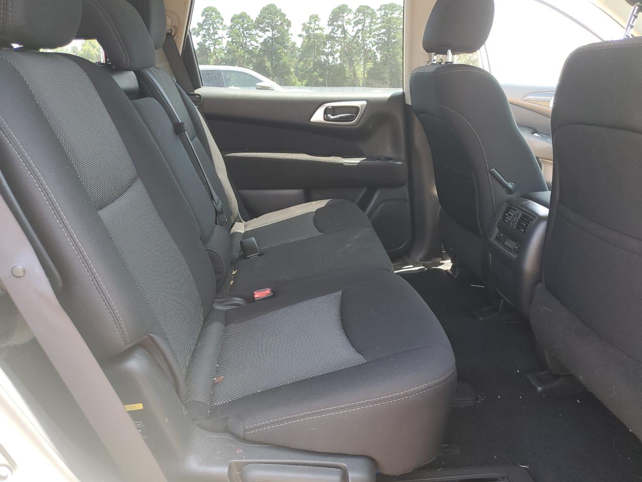 2017 Nissan Pathfinder S VIN: 5N1DR2MN9HC621624 Lot: 62364614