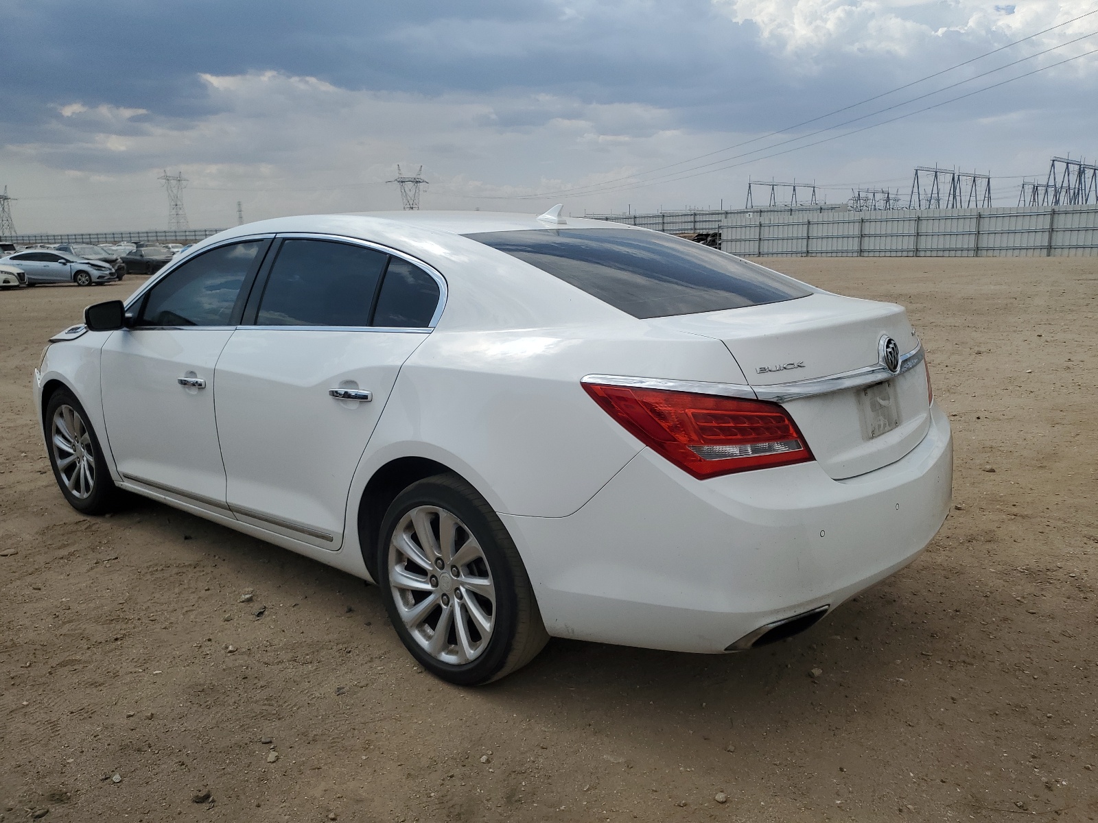 2014 Buick Lacrosse vin: 1G4GB5G39EF104282