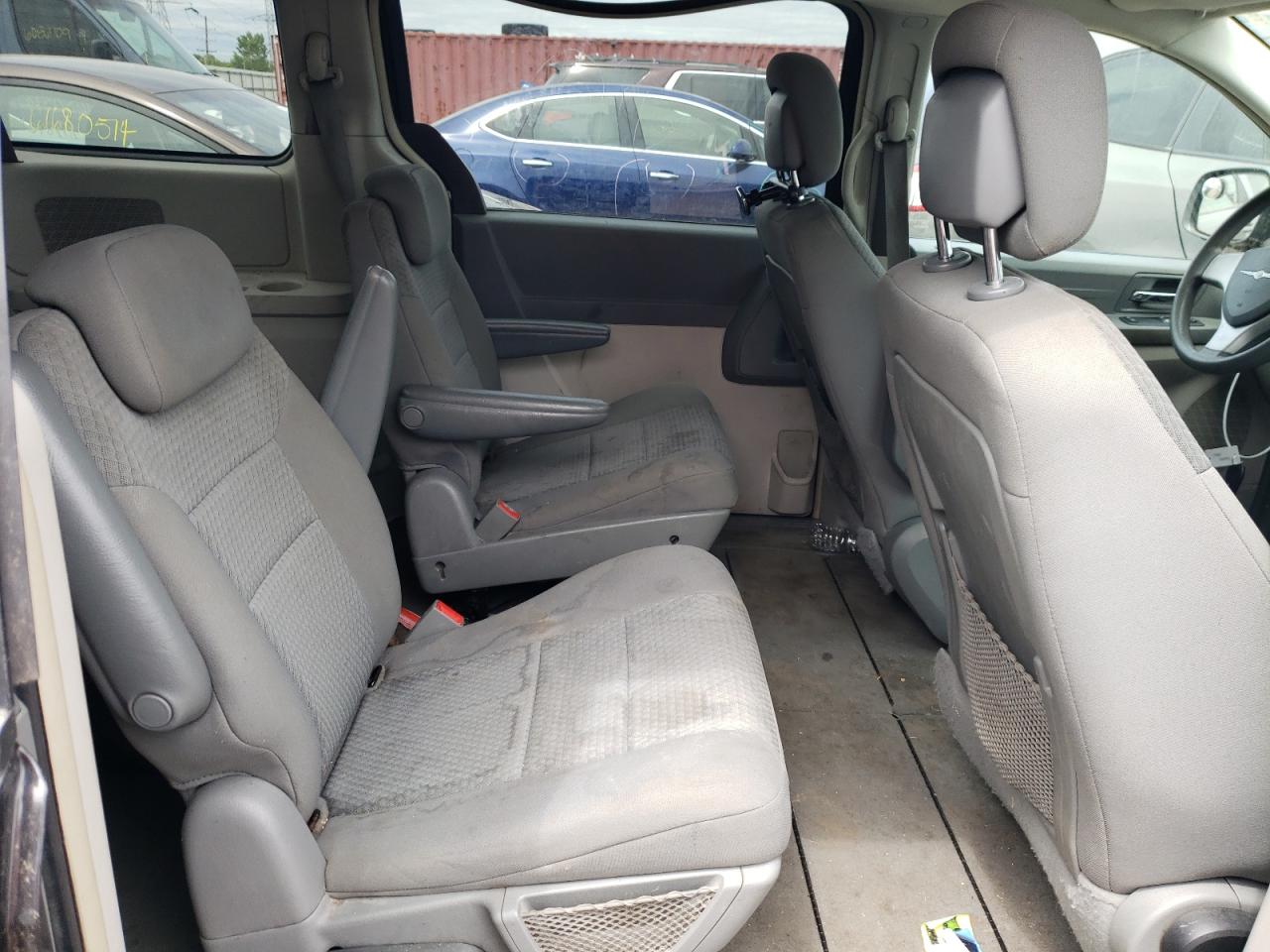 2010 Chrysler Town & Country Lx VIN: 2A4RR2D14AR376536 Lot: 61373934